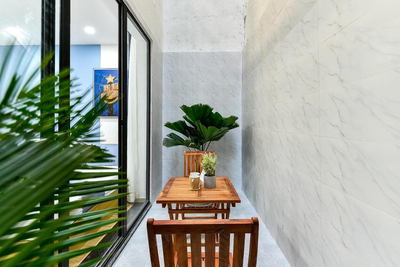 Cozrum Homes Ambera House โฮจิมินห์ซิตี้ ภายนอก รูปภาพ
